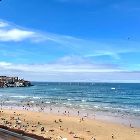 Atico Primera Linea Playa De San Lorenzo * خيخون